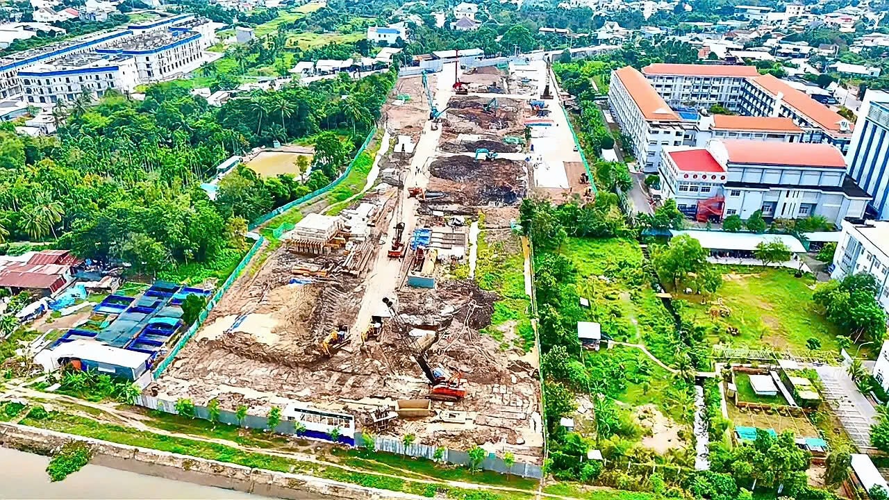 tiến độ emerald garden view